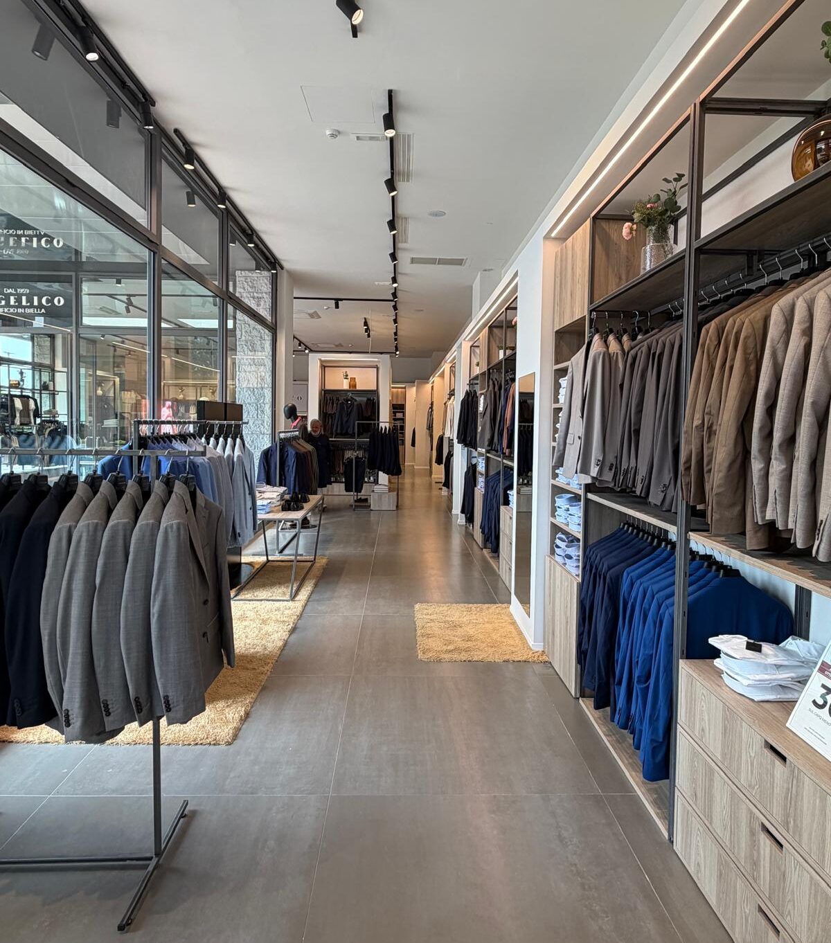 Angelico Vicolungo - The Style Outlets